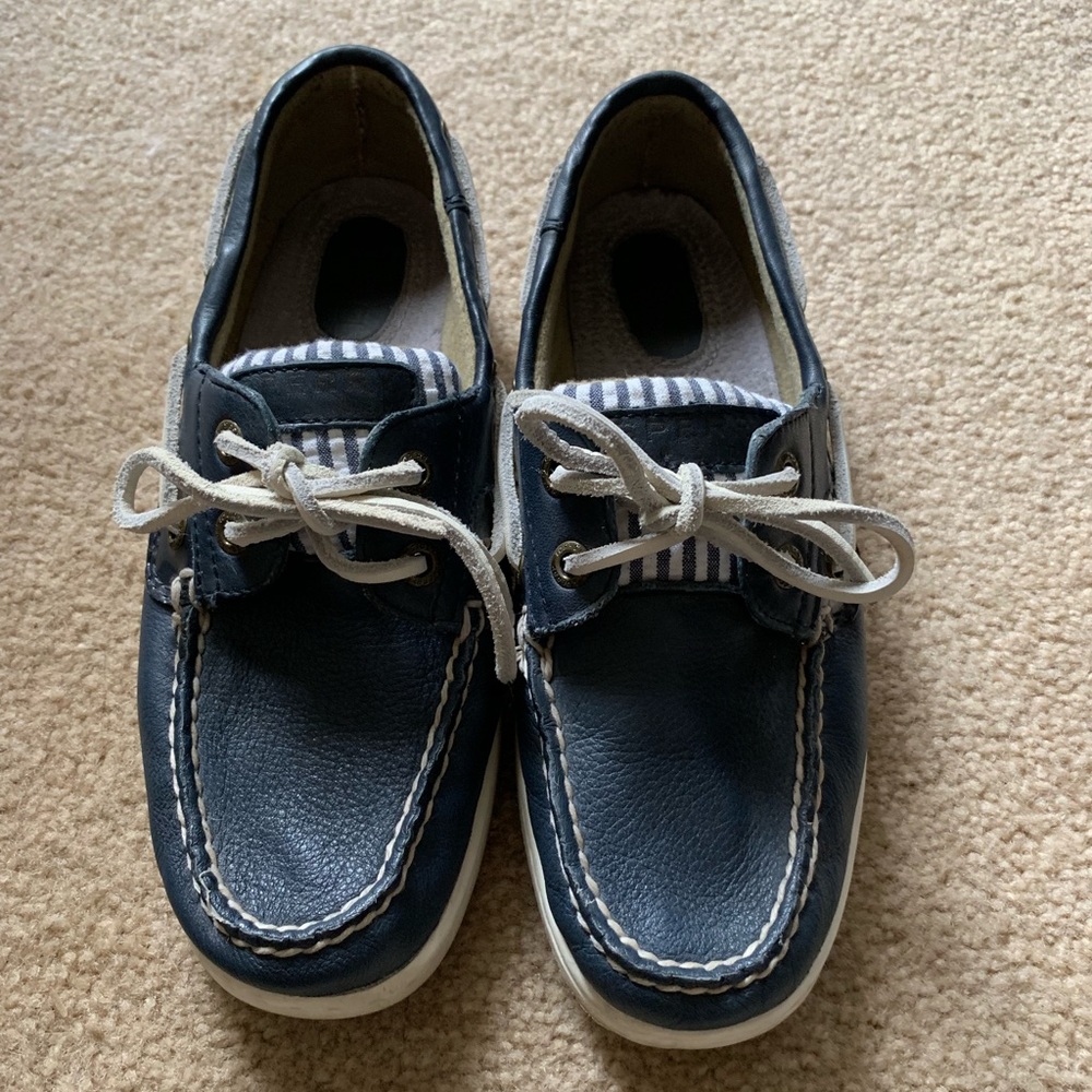 Sperry boat shoes